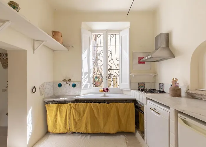 Iflat Trastevere Cozy Loft Apartment